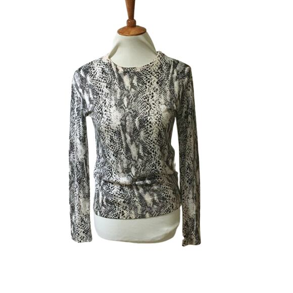 Equipment Animal Print Sweater w/ Zipper accent at neckline Sz. Small - Picture 1 of 6